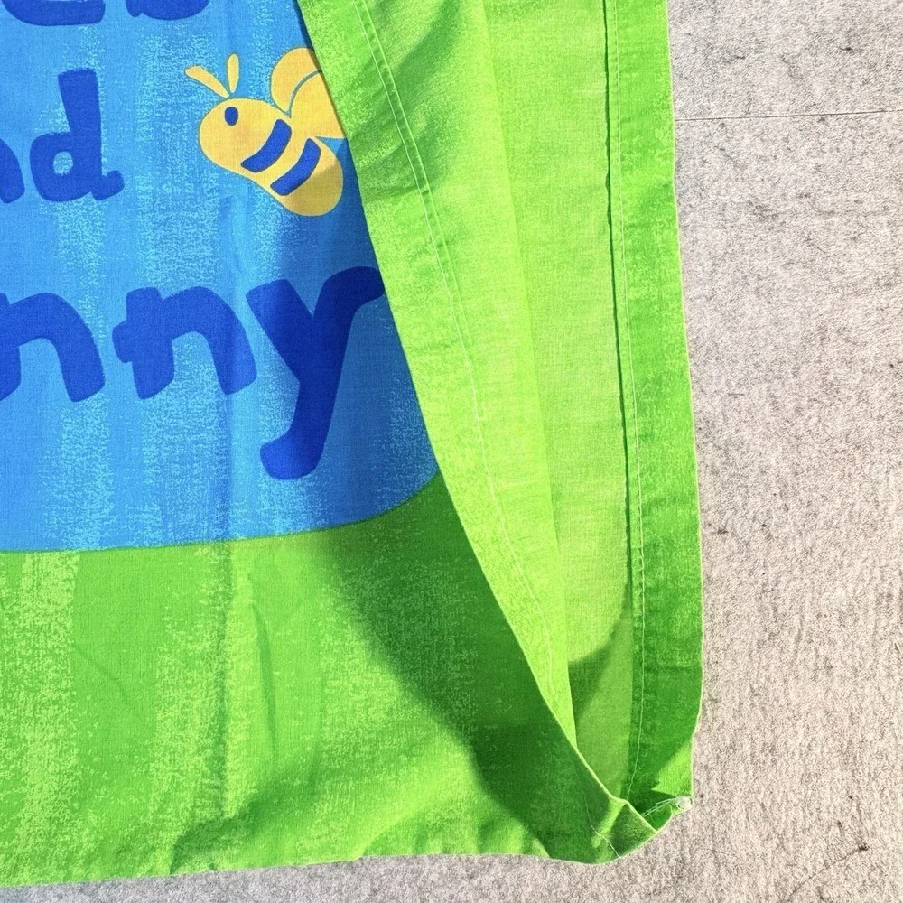Vintage Winnie the Pooh Pillowcase Disney Standard Green Bees Hunny